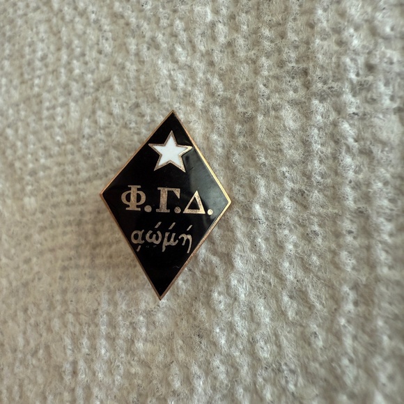Phi Gamma Delta Pi Fraternity 10k Gold Black Enamel Pin Back - Picture 1 of 5